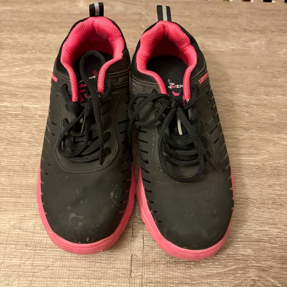 LARNMERN Sz 8 Steel Toe Safety Shoes Lightweight Black and Pink